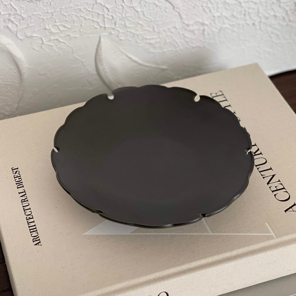 Yukiwa Plate by Yoshida Pottery