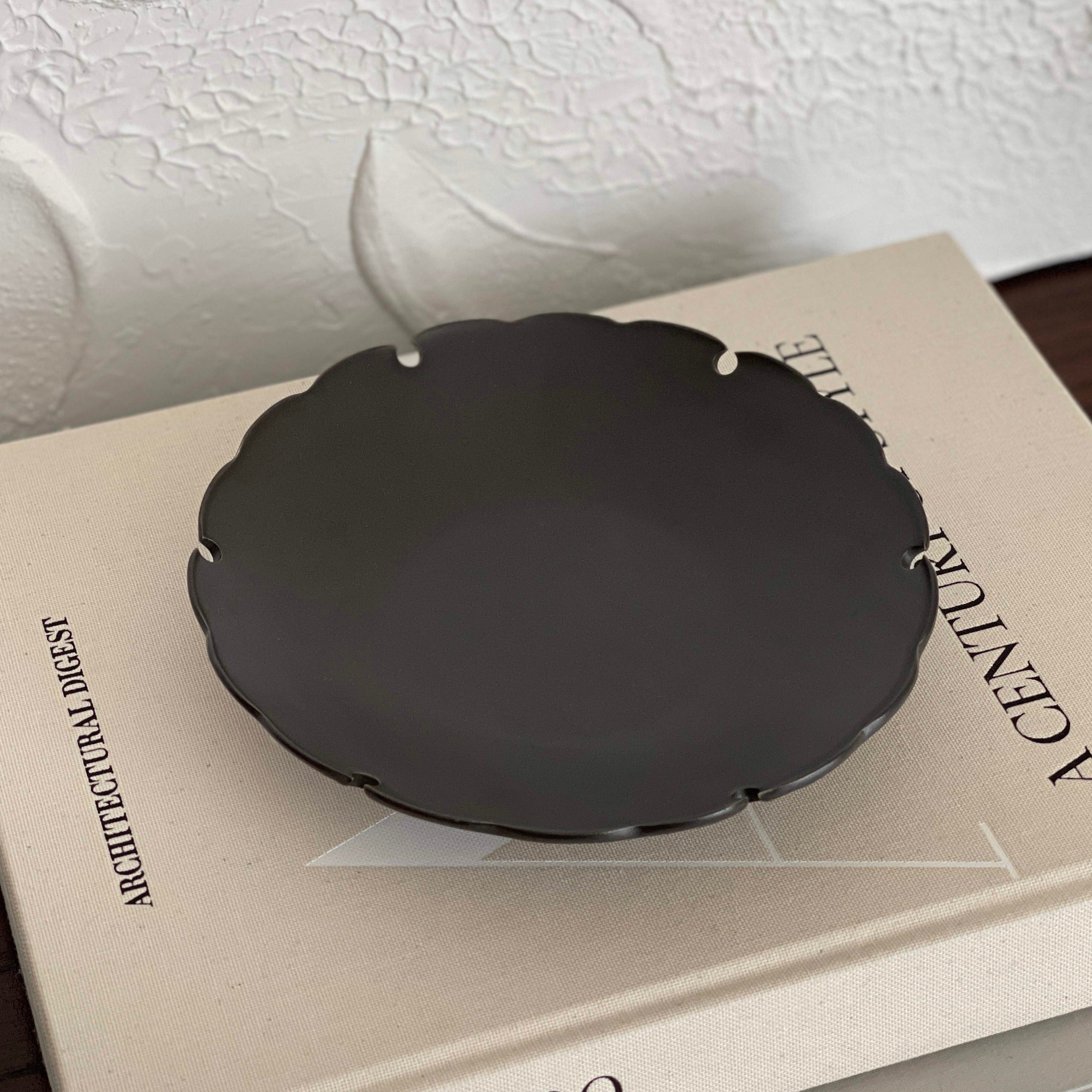 Yukiwa Plate by Yoshida Pottery