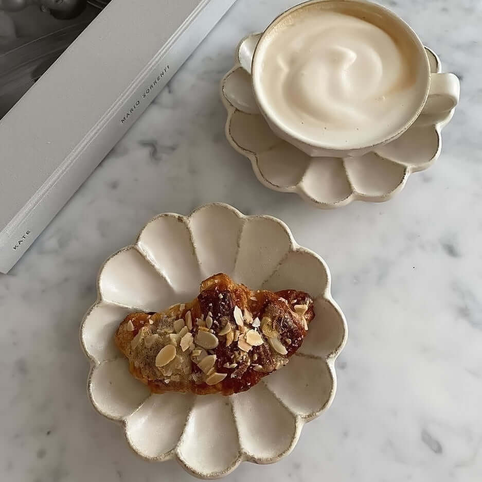 Rinka Plates by Kaneko Kohyo