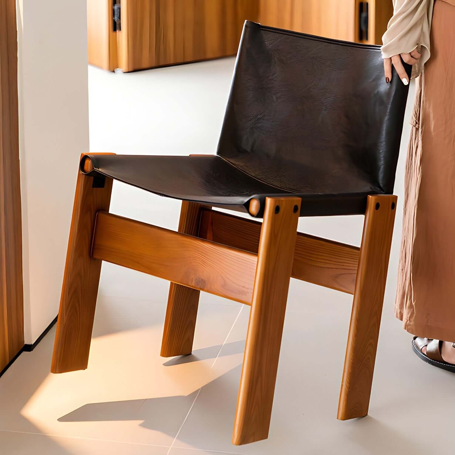 Gora Dining Table & Chairs