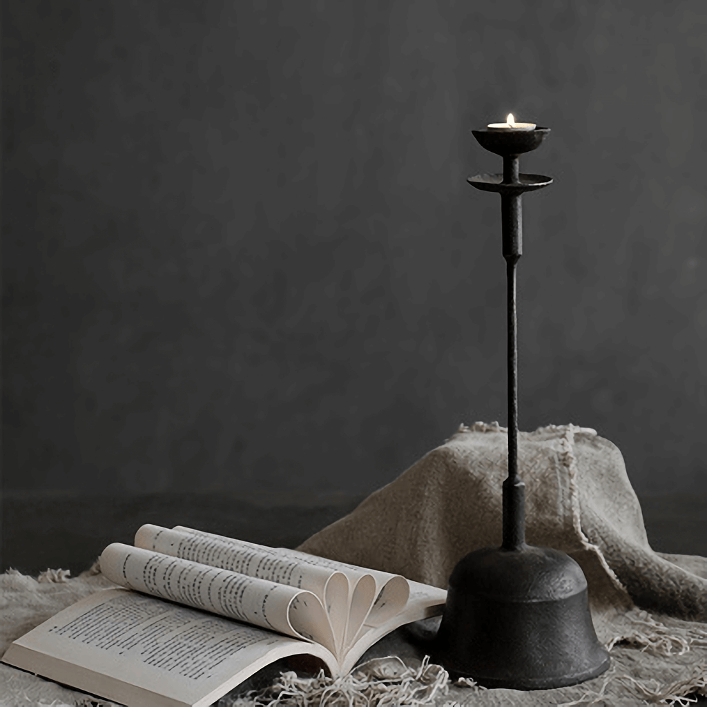 Aimu Floor Candle Holder