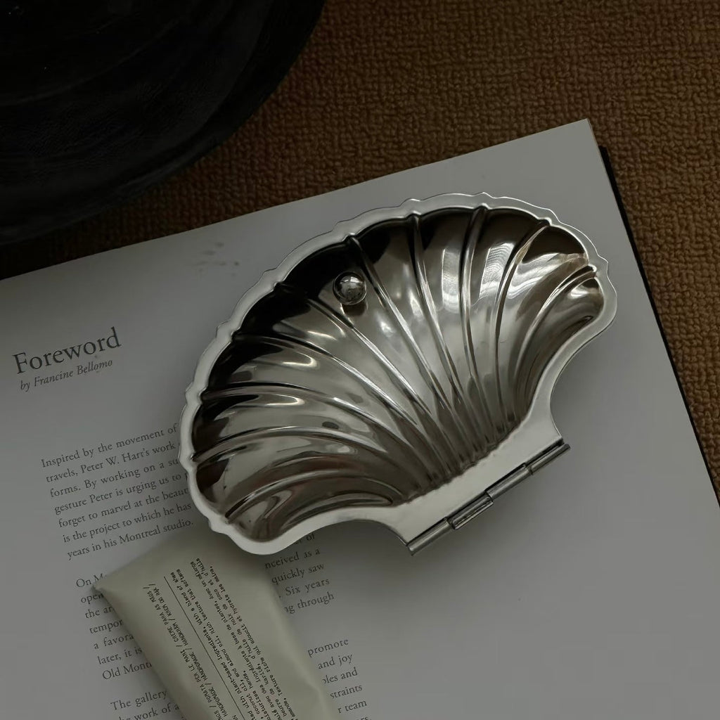 Vintage Shell-Shaped Silver Trinket Case