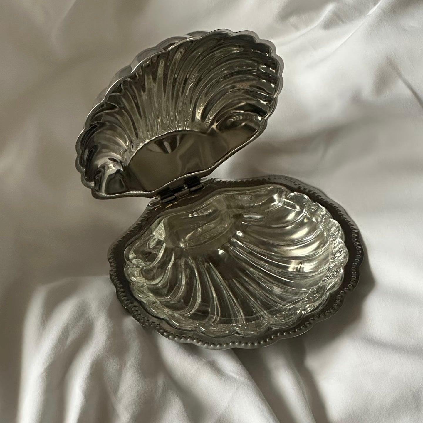 Clara Glass Shell Dish