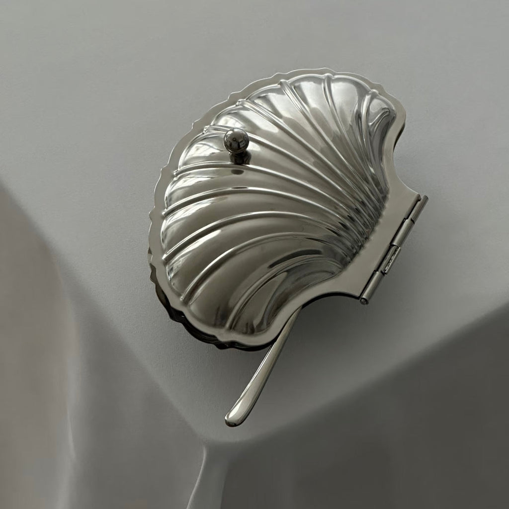 Vintage Shell-Shaped Silver Trinket Case