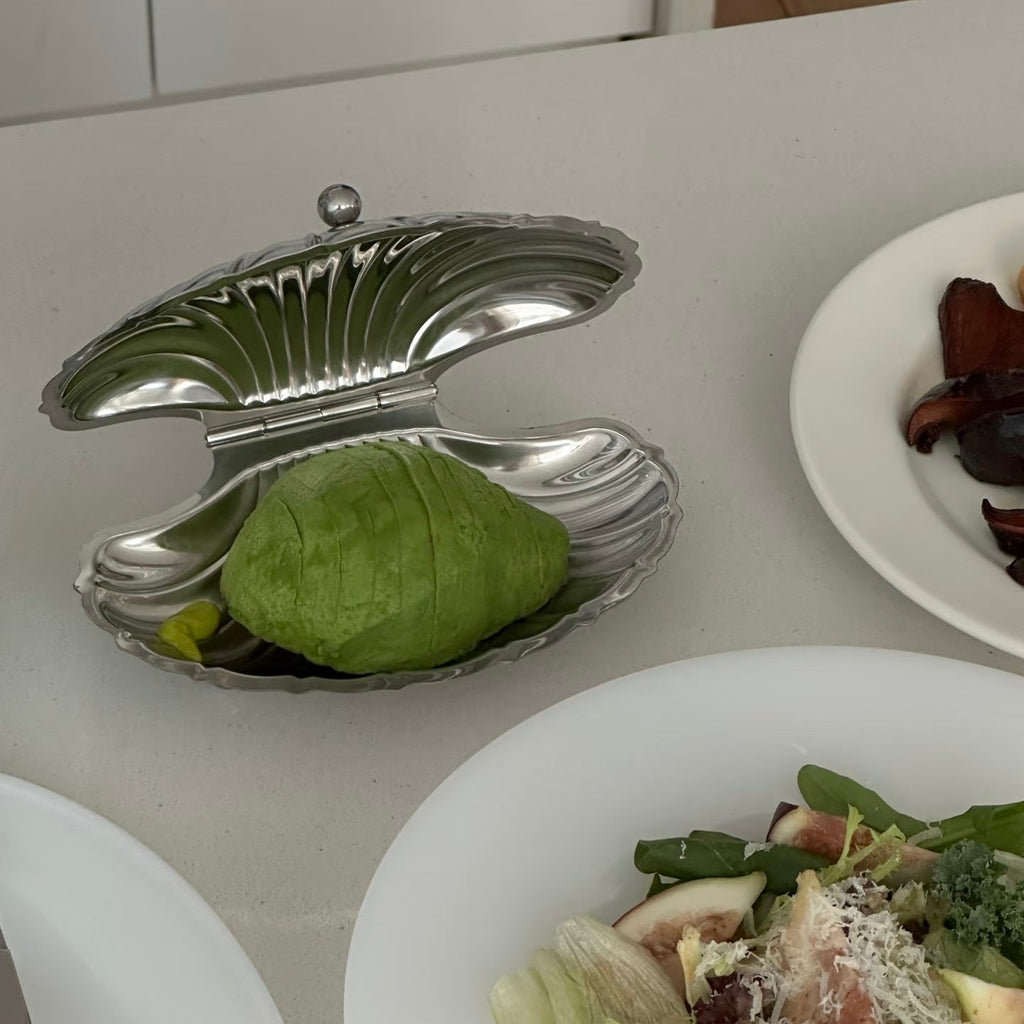 Vintage Shell-Shaped Silver Trinket Case