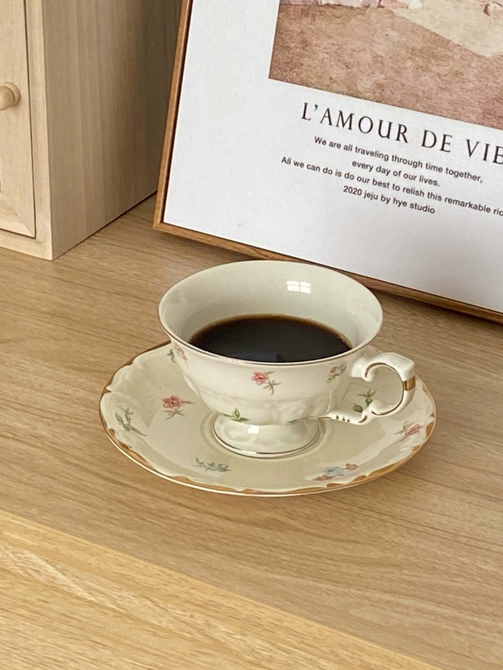 Chic de Fleurs: Retro French Blossom Cup & Saucer & Spoon Set