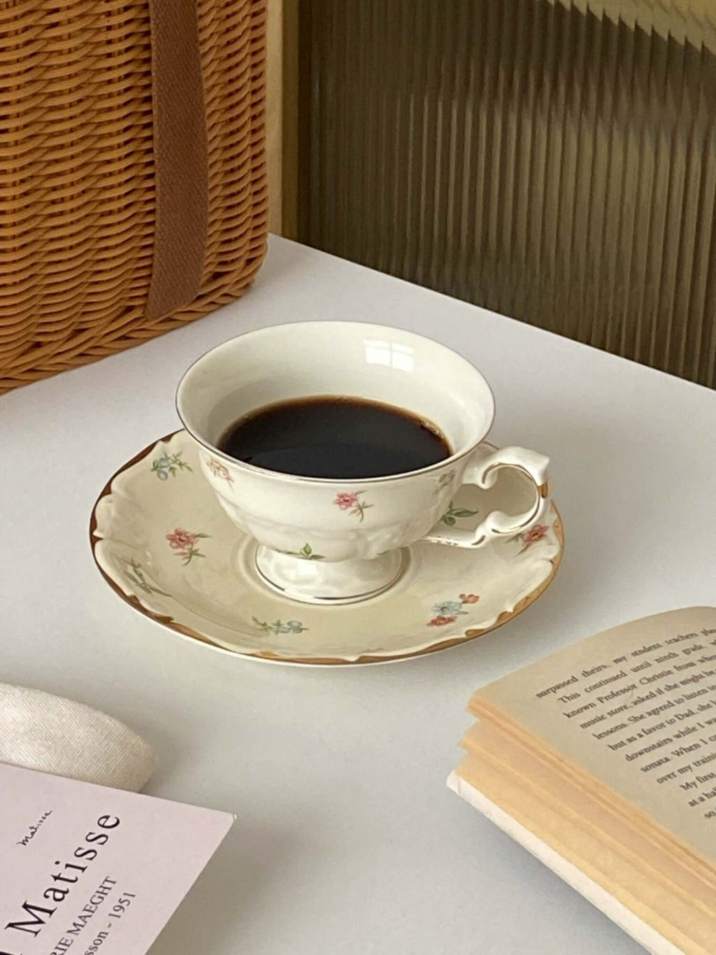 Chic de Fleurs: Retro French Blossom Cup & Saucer & Spoon Set