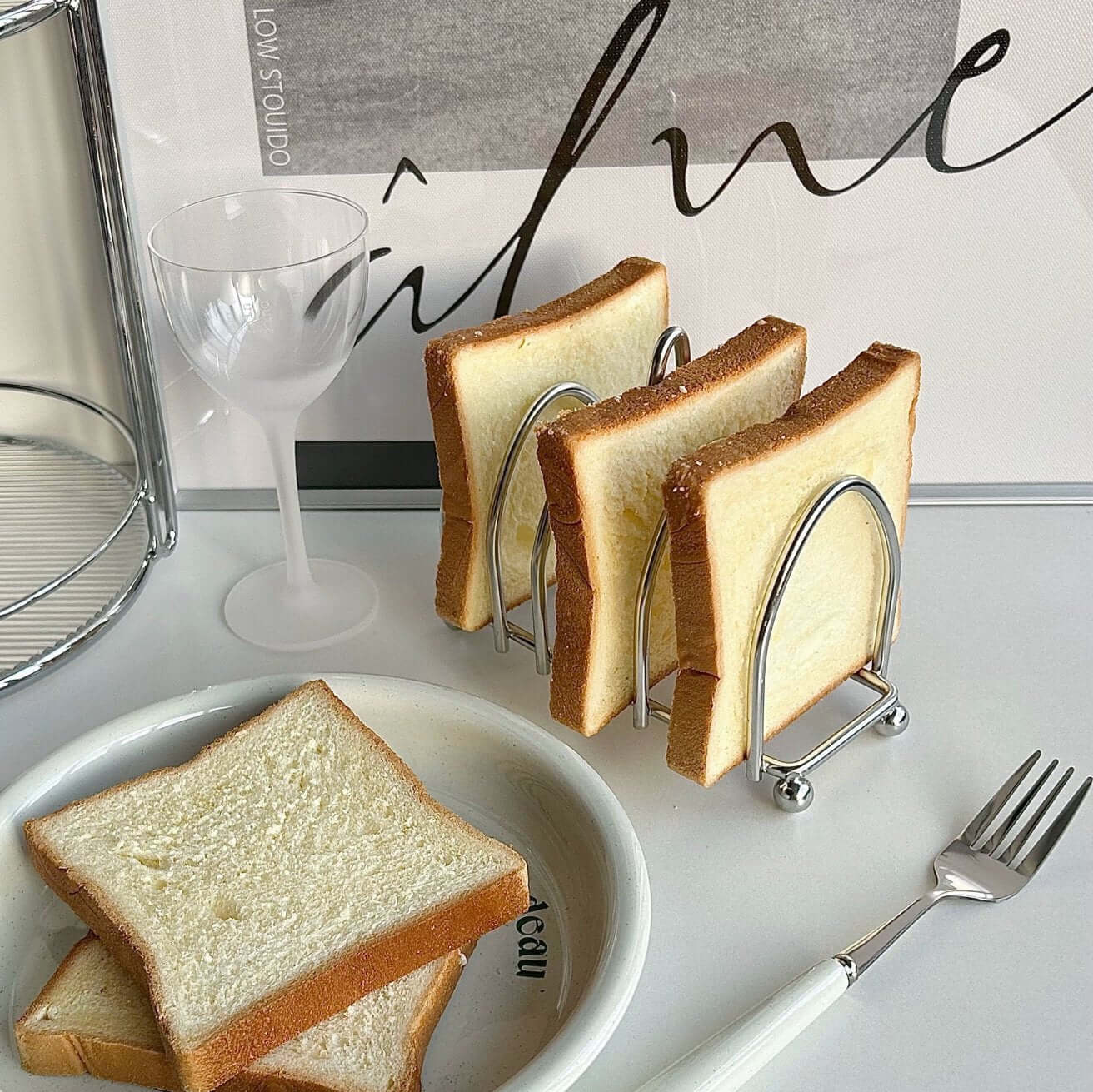 Toast Holder