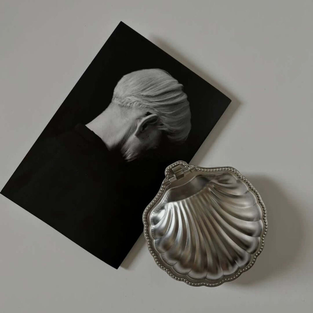 Vintage Metal Shell Box