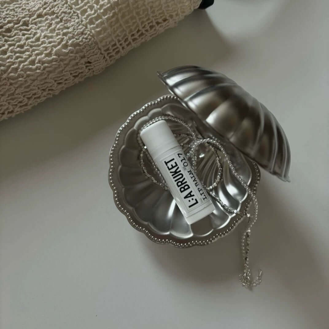 Vintage Metal Shell Box