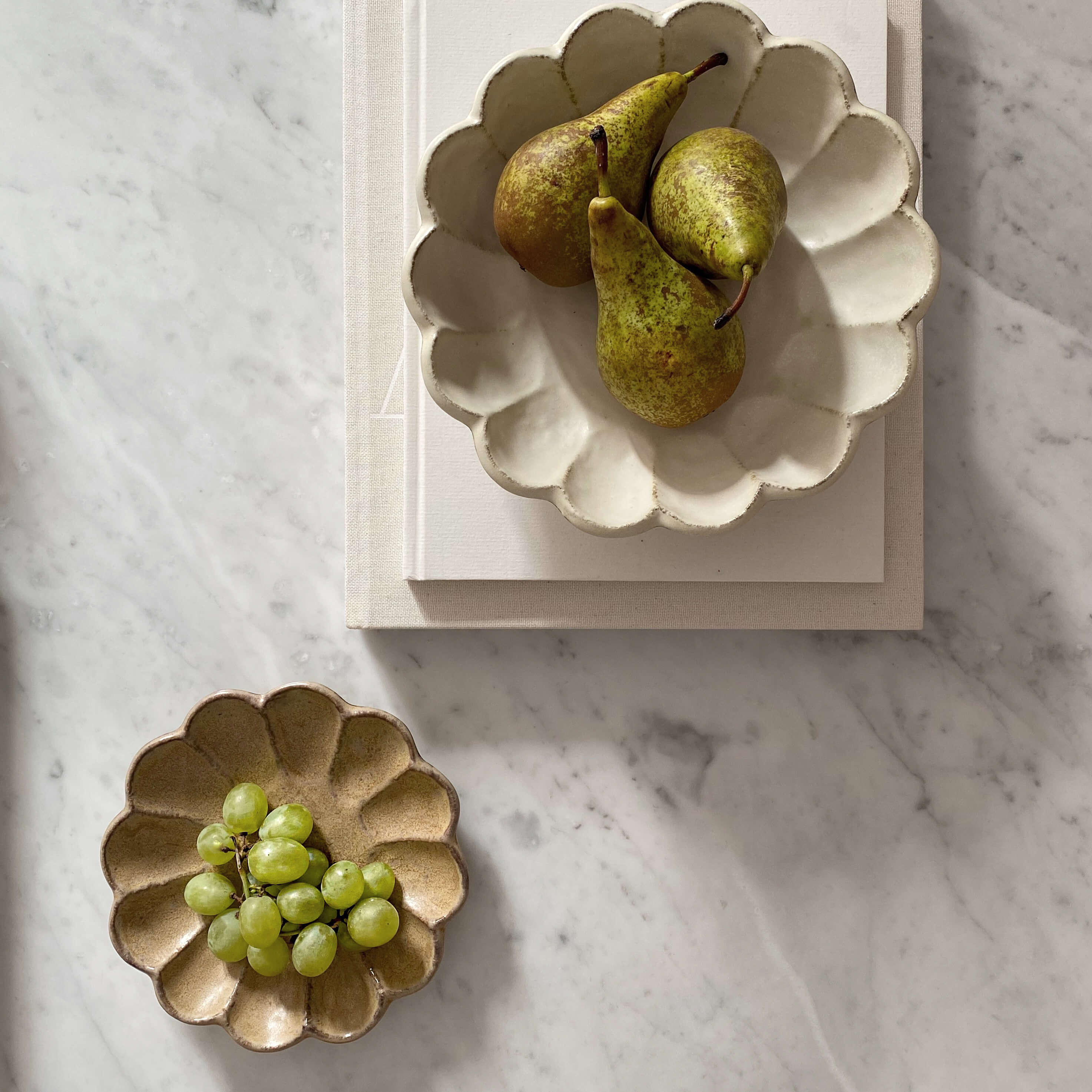 Rinka Bowls by Kaneko Kohyo