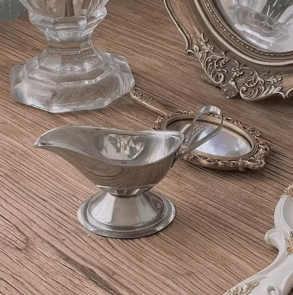 Elegant Stainless Steel Sauce Pot