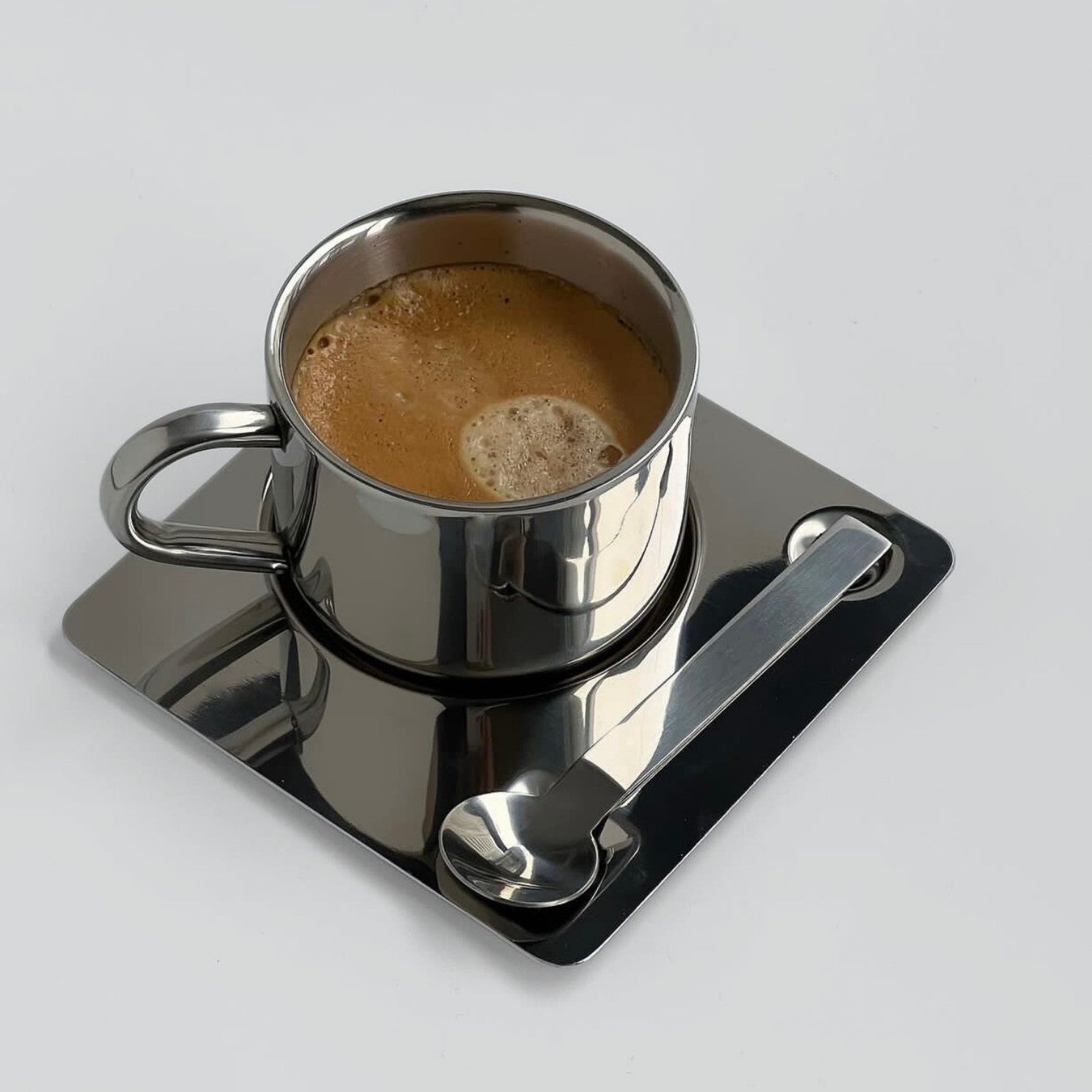 Venice Mirror Cup with a Saucer & Spoon