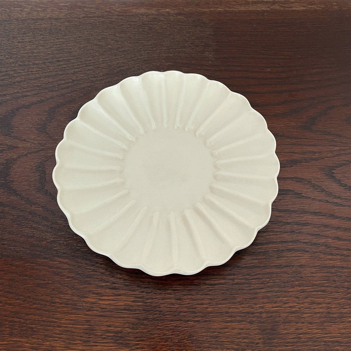 Rinka Plate by Yoshida Pottery