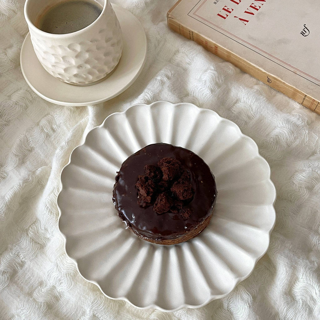 Rinka Plate by Yoshida Pottery