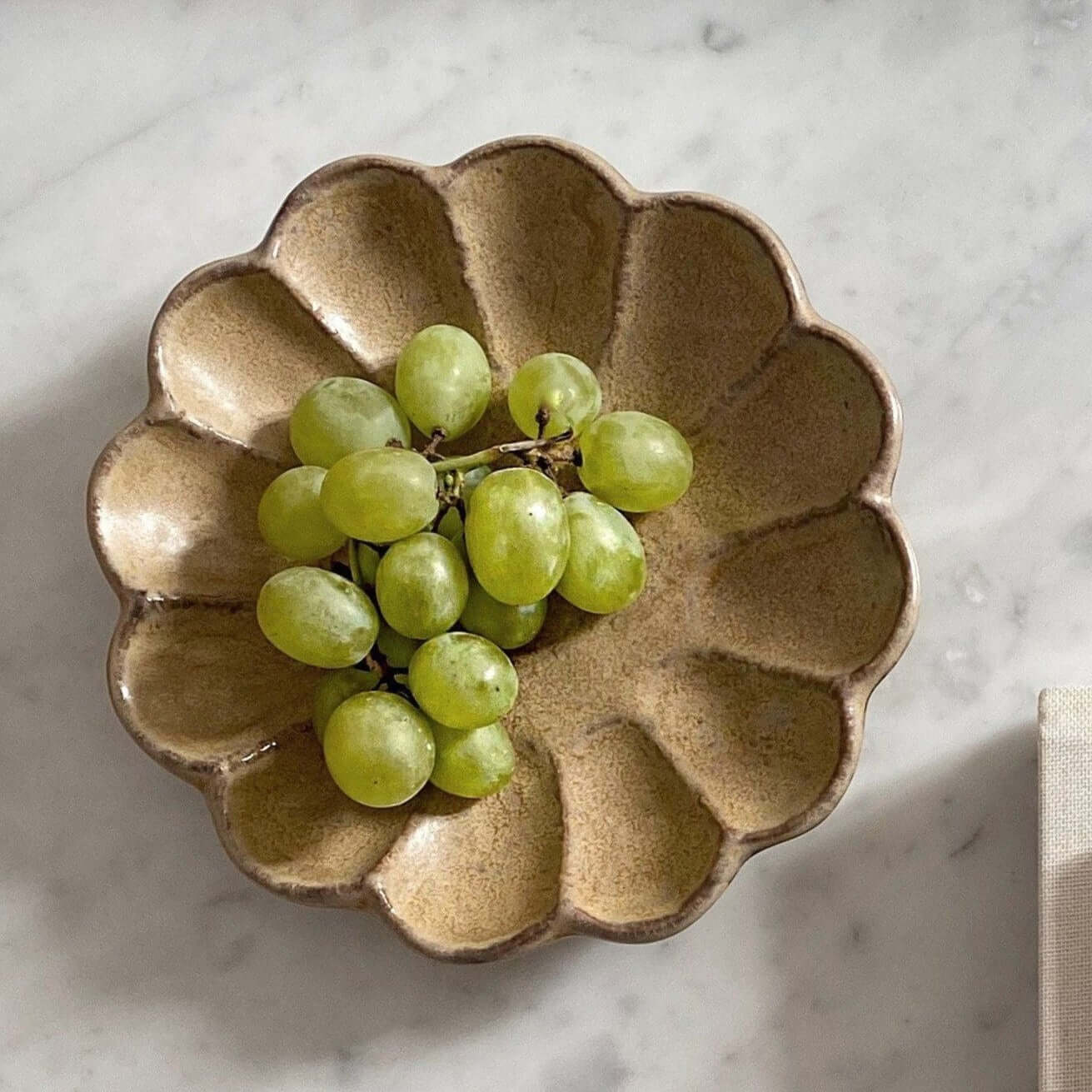 Rinka Plates by Kaneko Kohyo