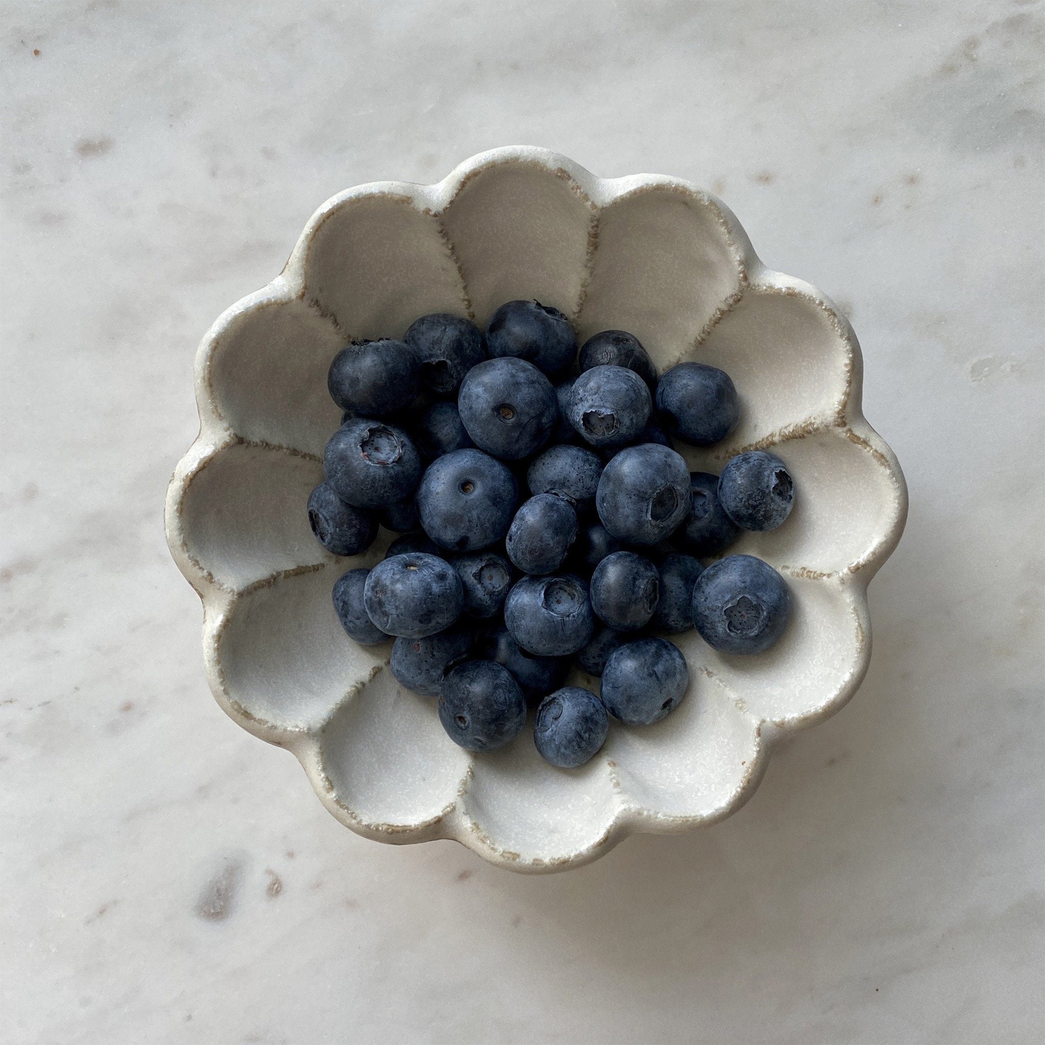 Rinka Bowls by Kaneko Kohyo