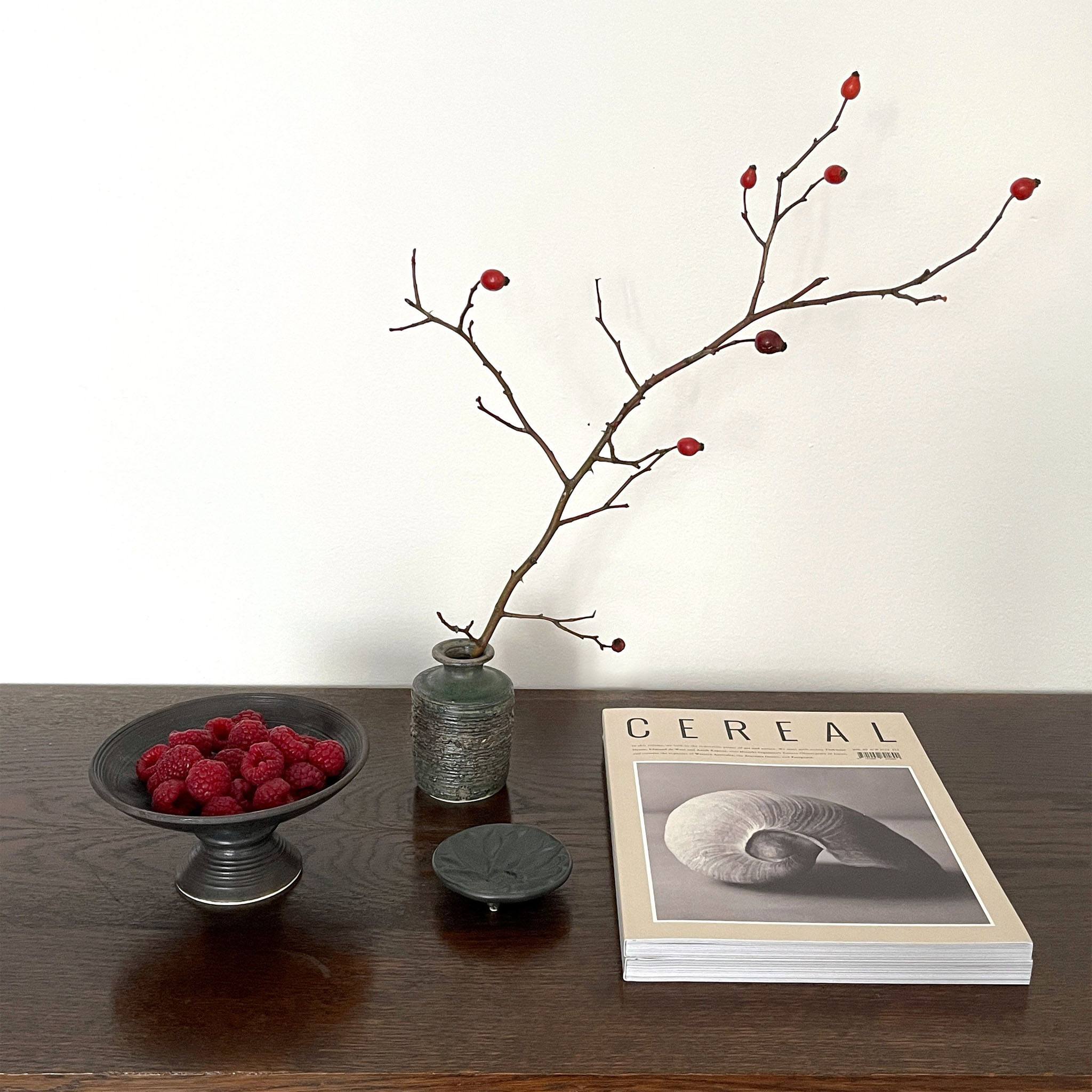 Shabby Chic Green Vase H 10cm